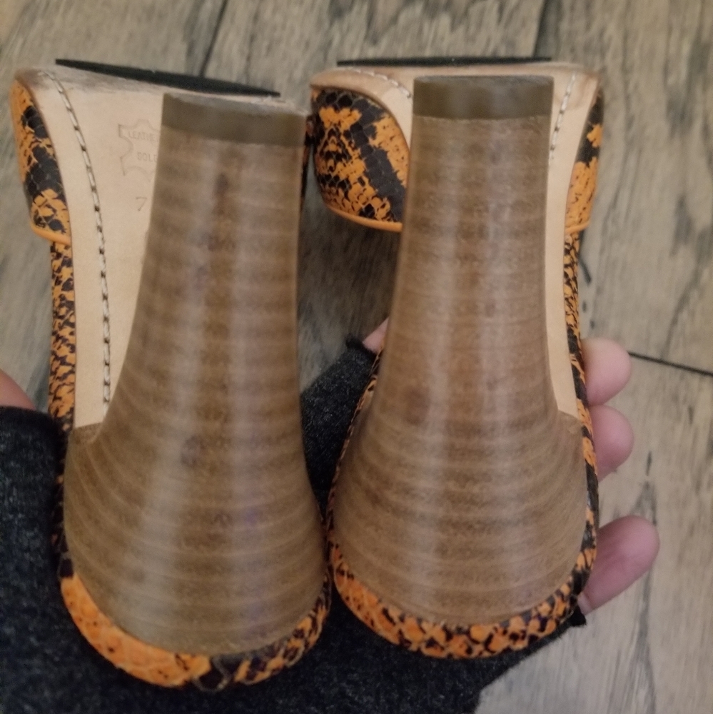 J Vincent Snake Skin Mules Size 6.5 - Picture 7 of 12